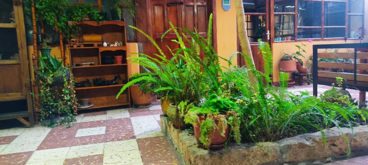 Hostel Santa Canela Cuenca Eksteriør bilde